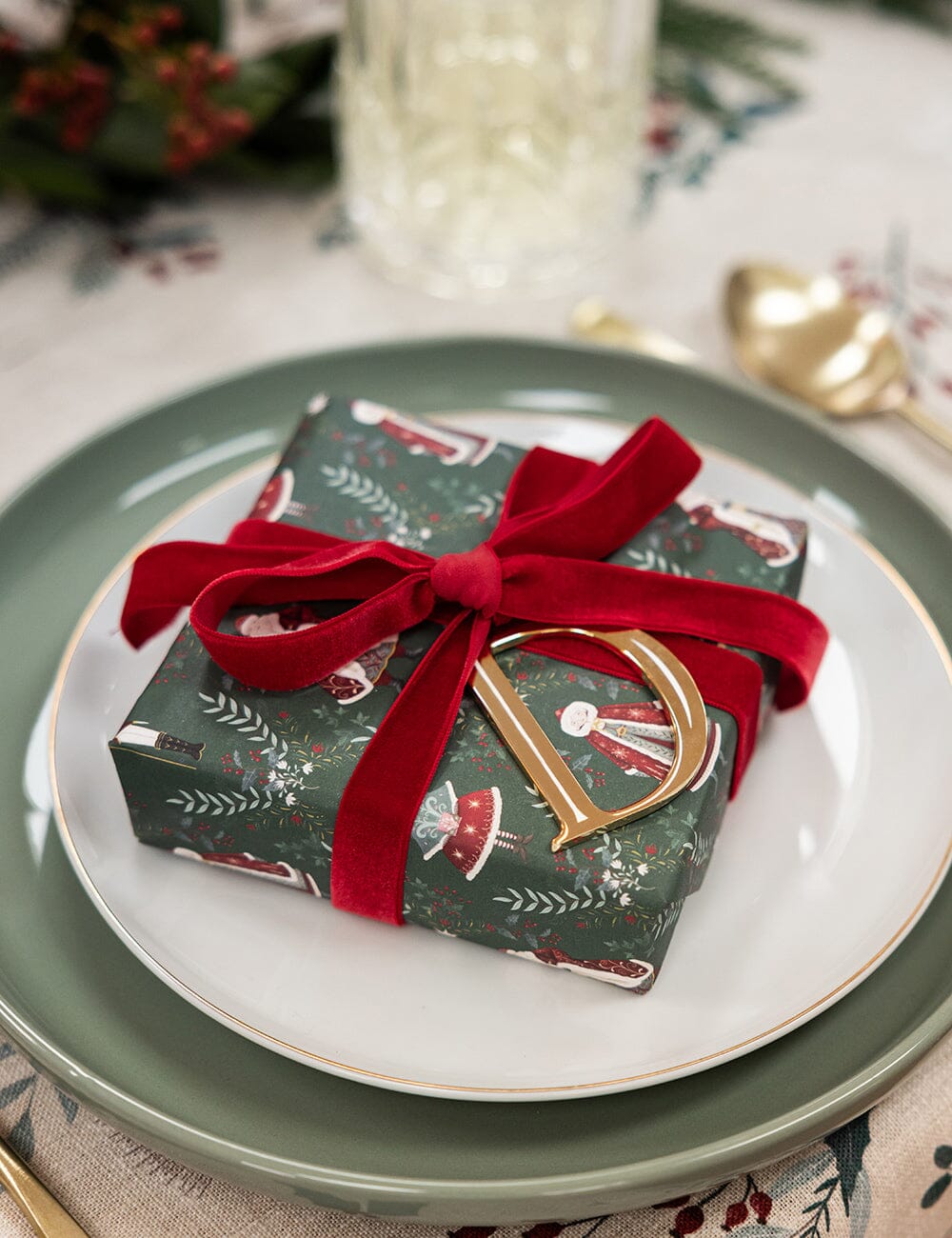 D - Fine Enamel Alphabet Ornament