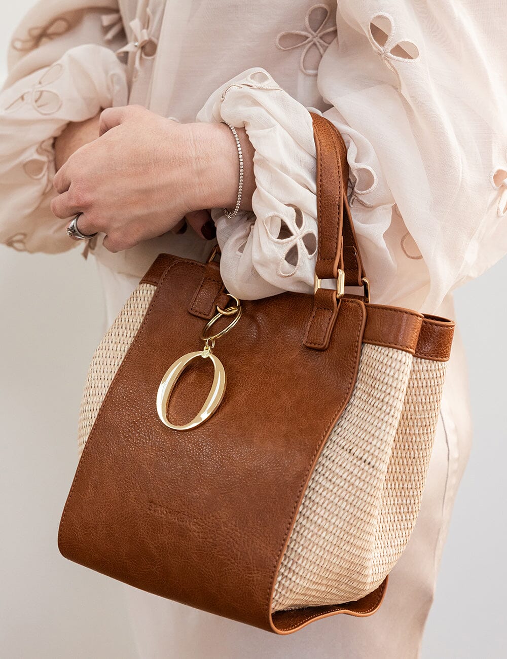 O - Fine Enamel Alphabet Ornament