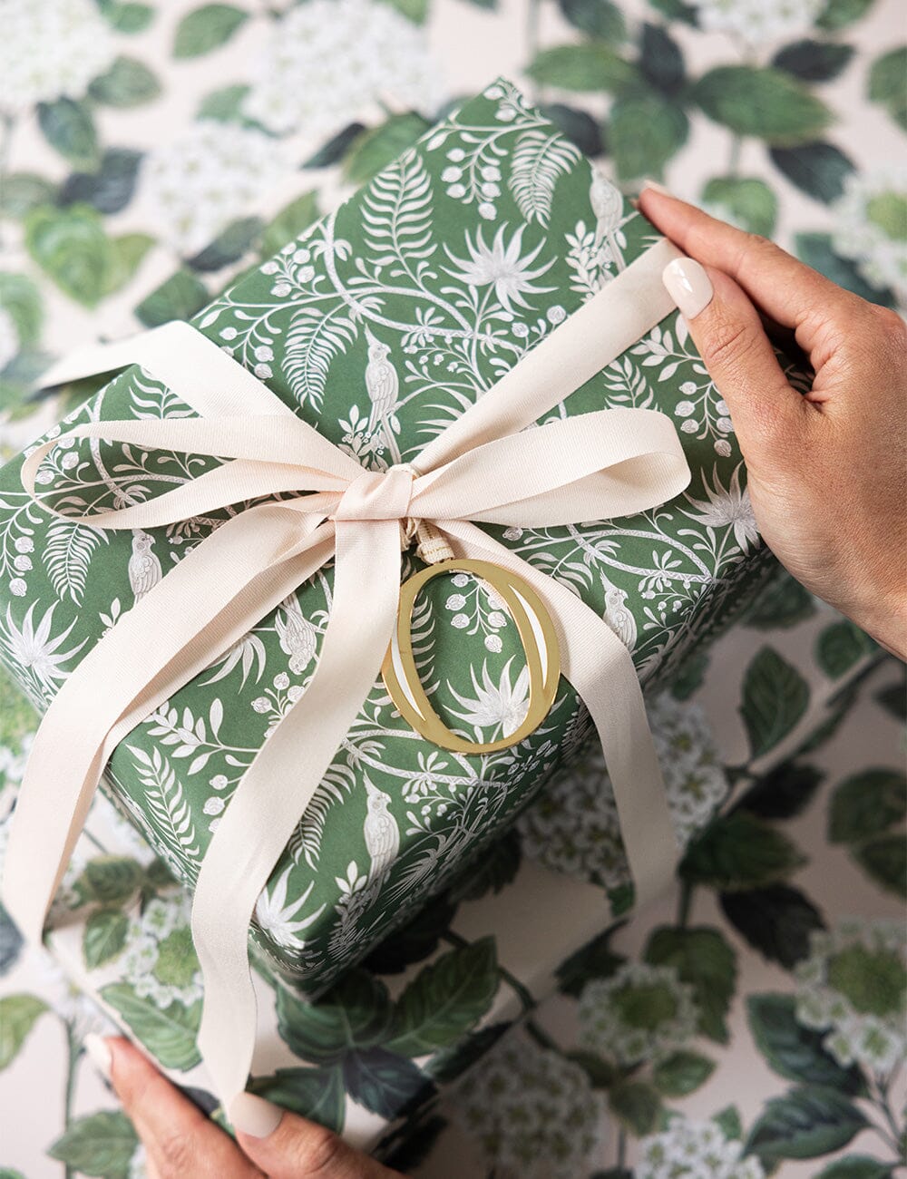 O - Fine Enamel Alphabet Ornament