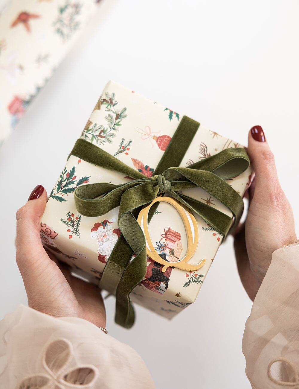 Q - Fine Enamel Alphabet Ornament