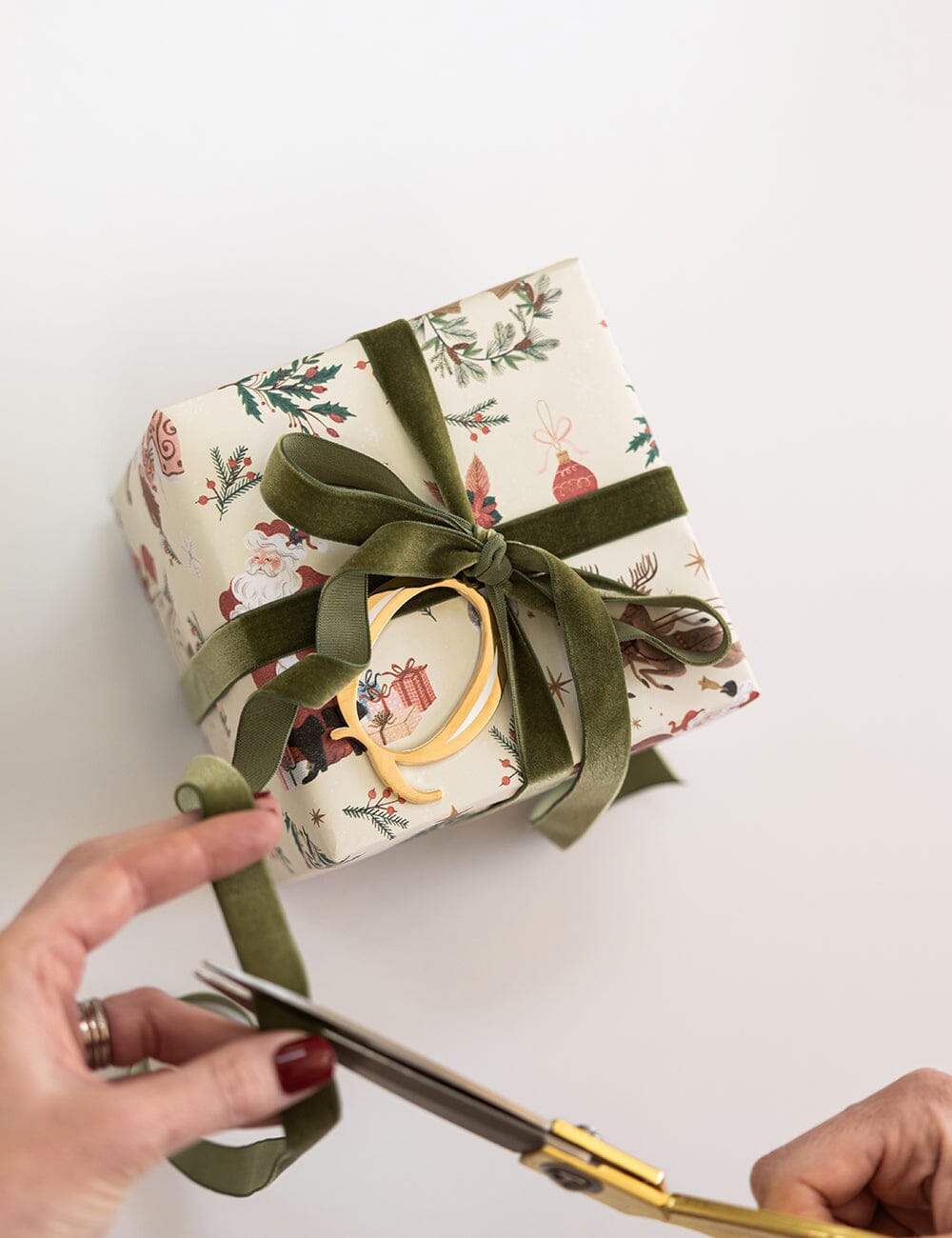 Q - Fine Enamel Alphabet Ornament