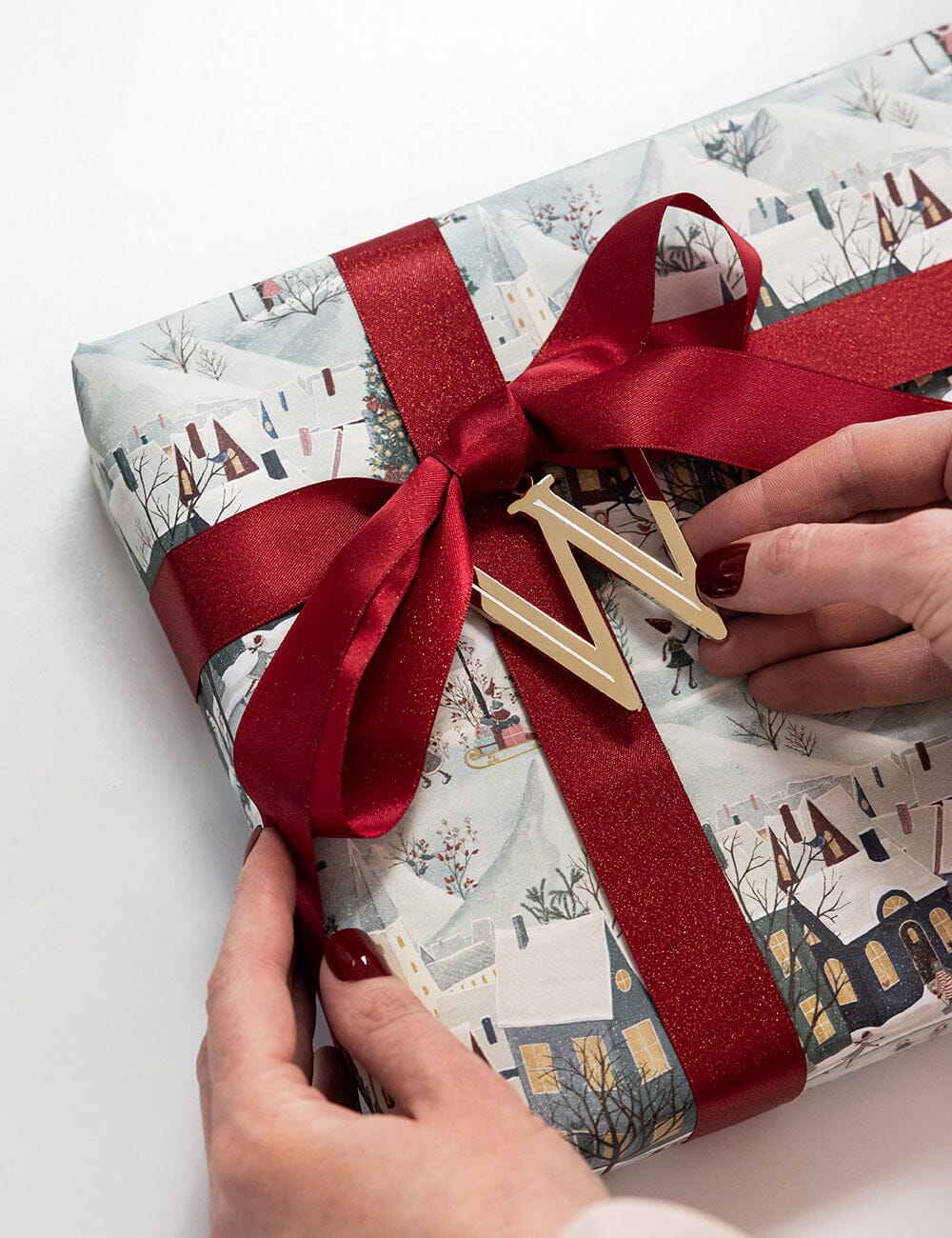 W - Fine Enamel Alphabet Ornament