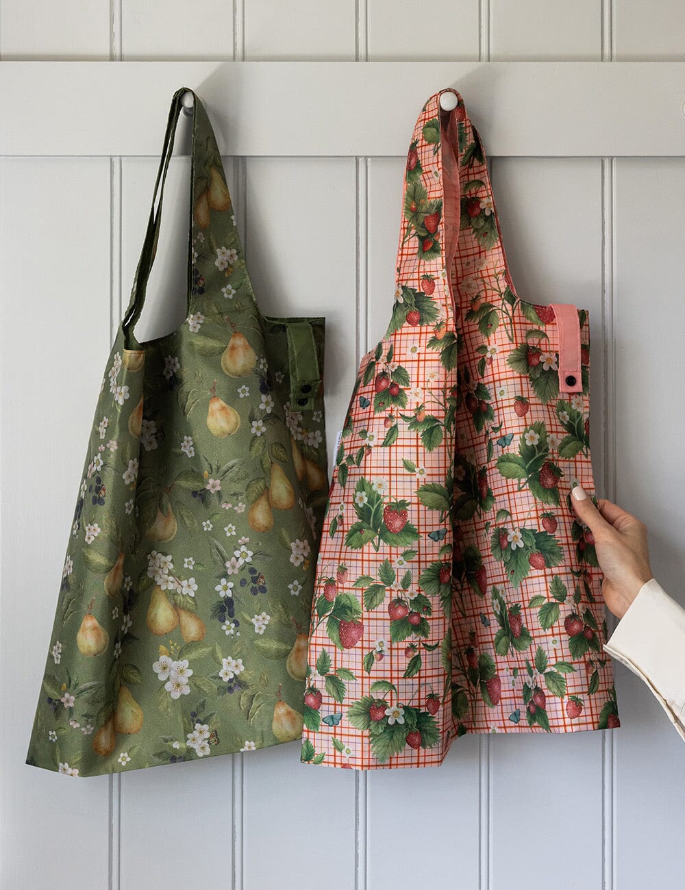 Strawberries – Reusable Shopping Bag