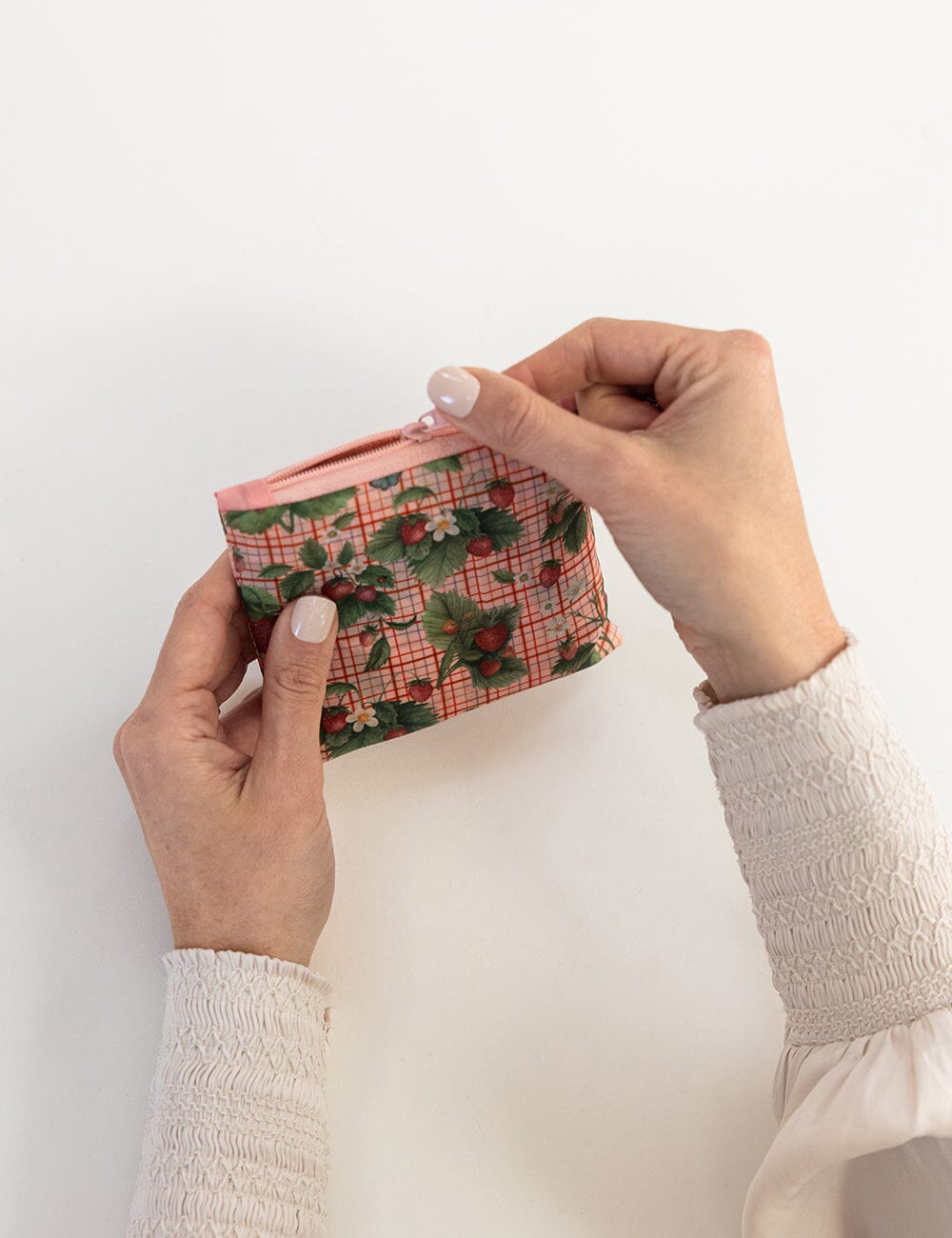 Strawberries – Reusable Shopping Bag