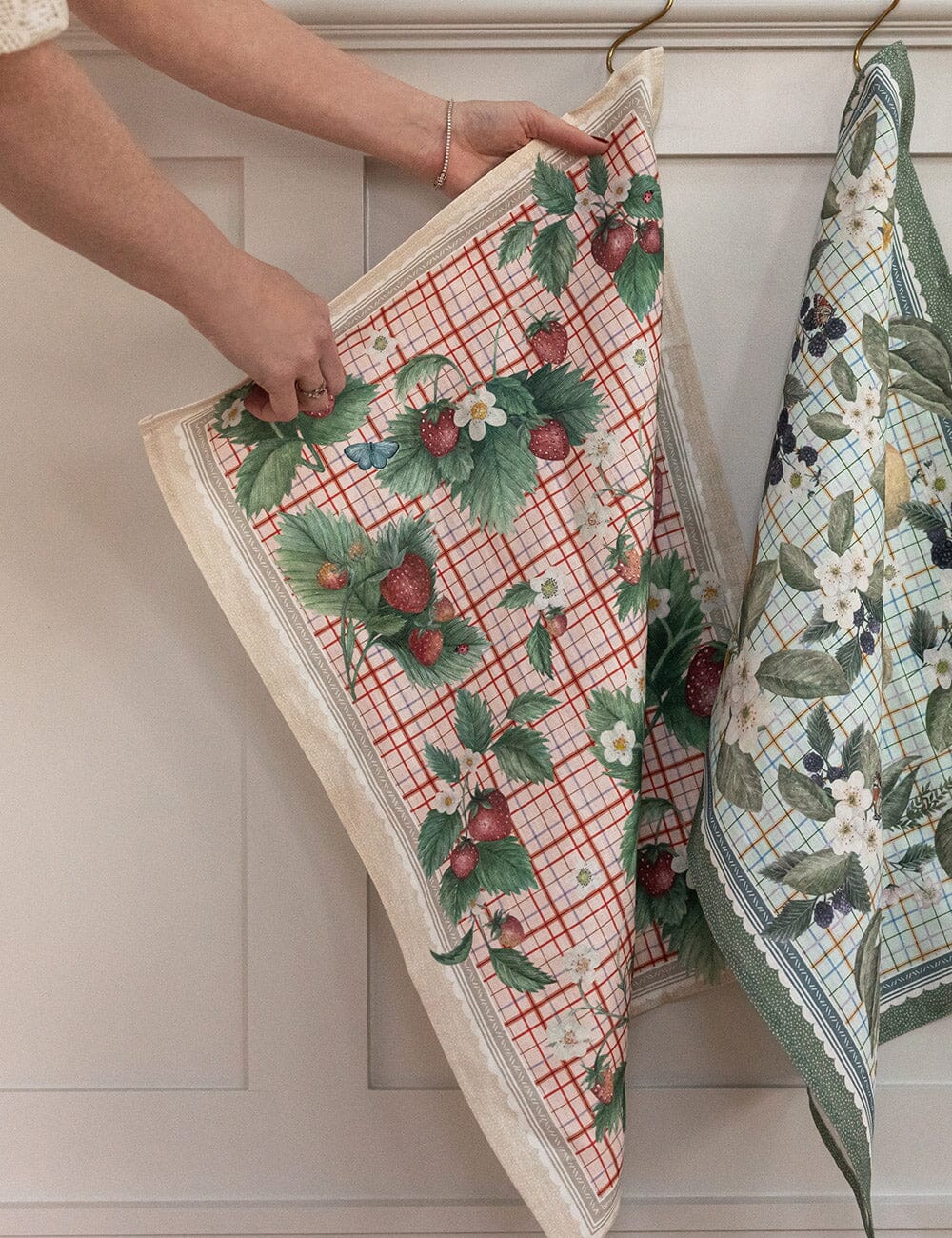 Strawberries 100% Linen Tea Towel