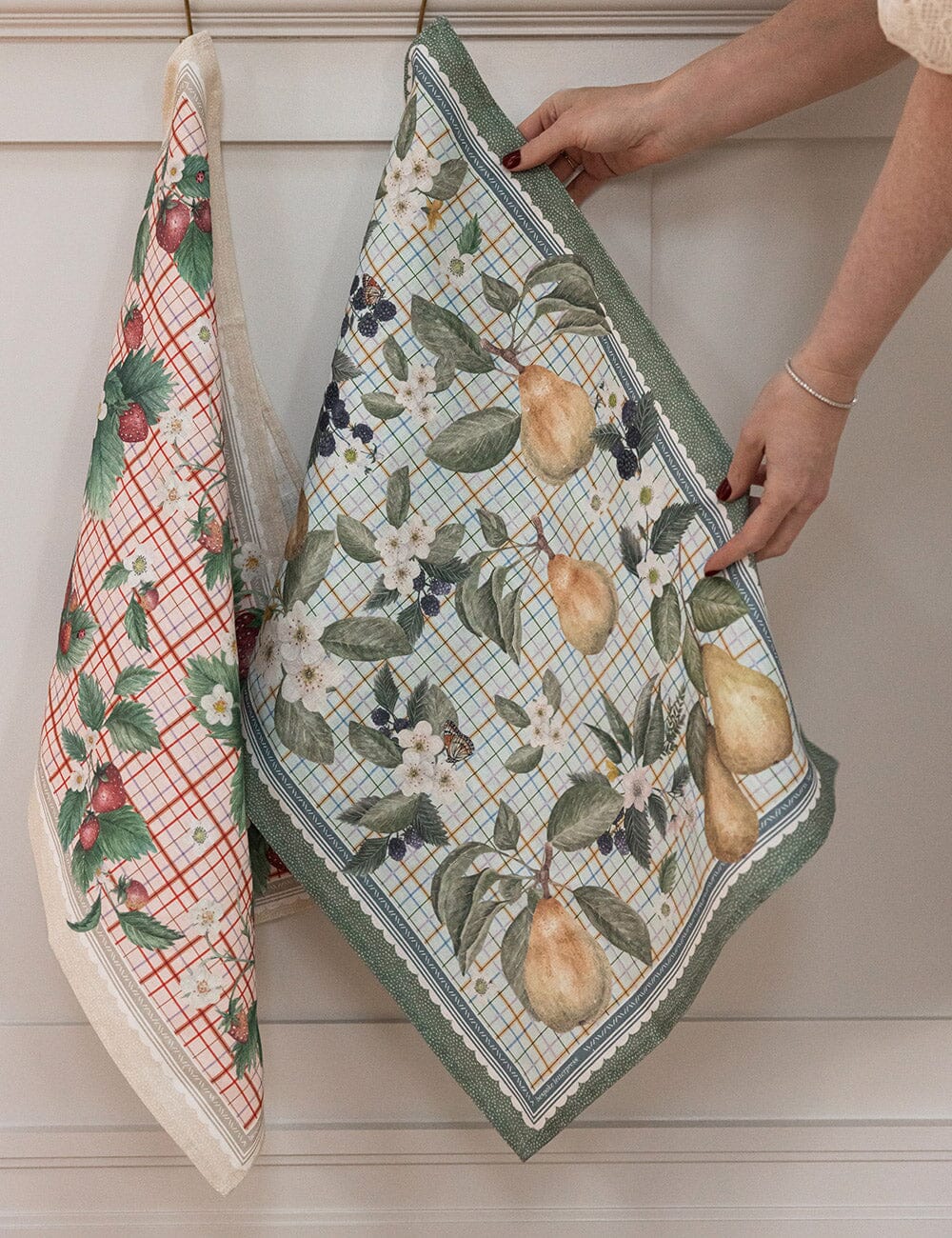 Strawberries 100% Linen Tea Towel