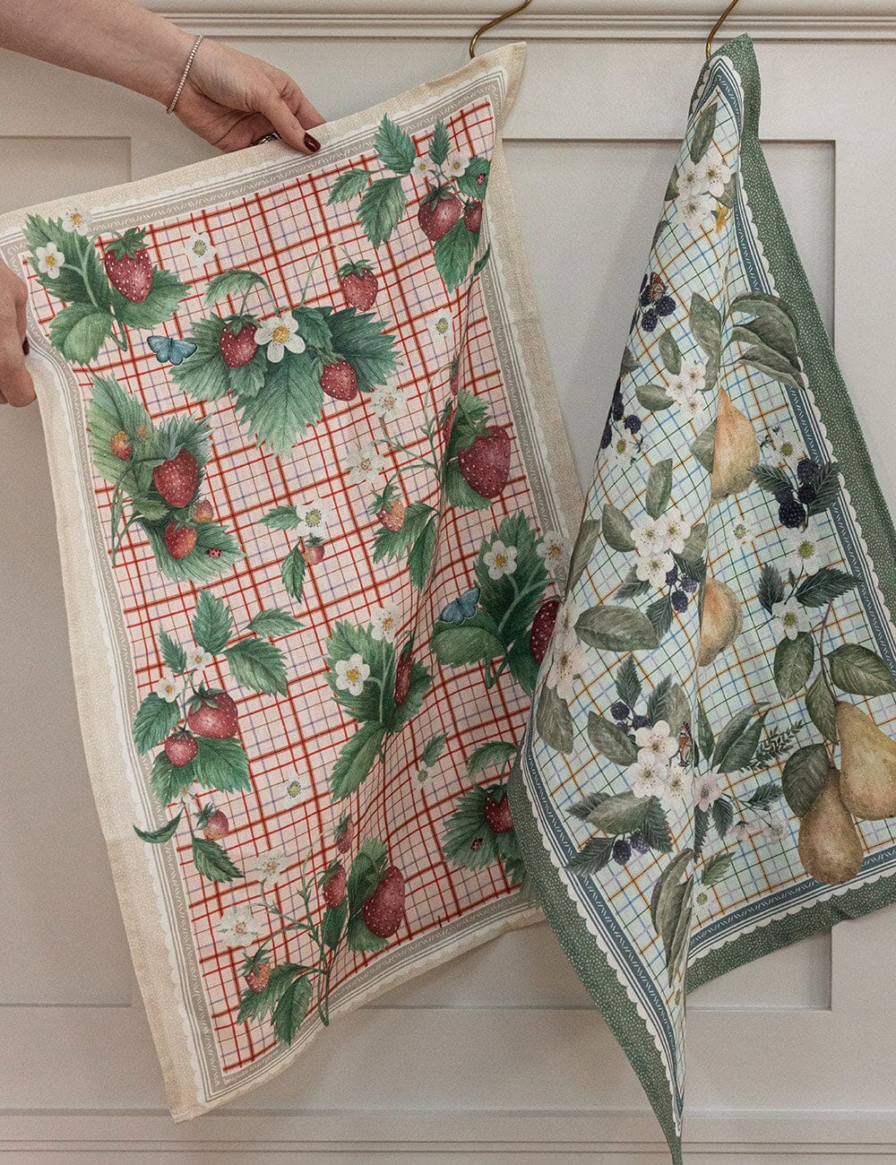 Strawberries 100% Linen Tea Towel