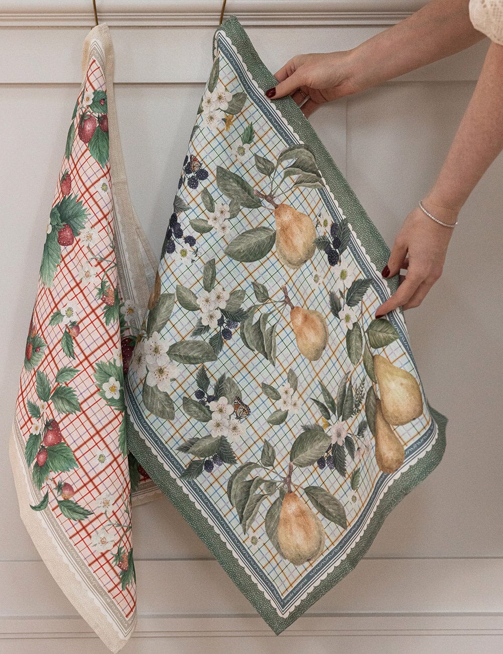Pears 100% Linen Tea Towel