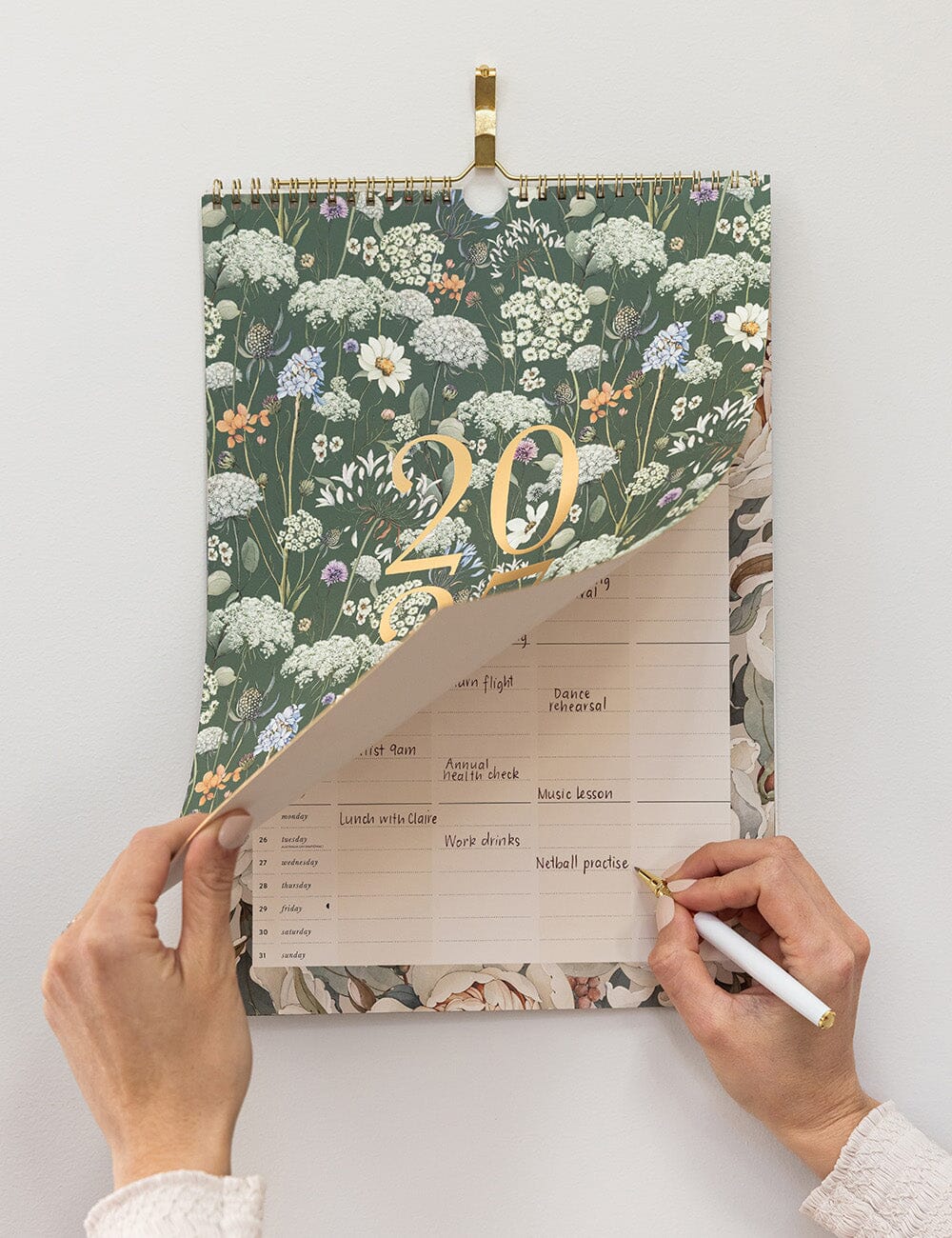 2027 Vertical Wall Planning Calendar