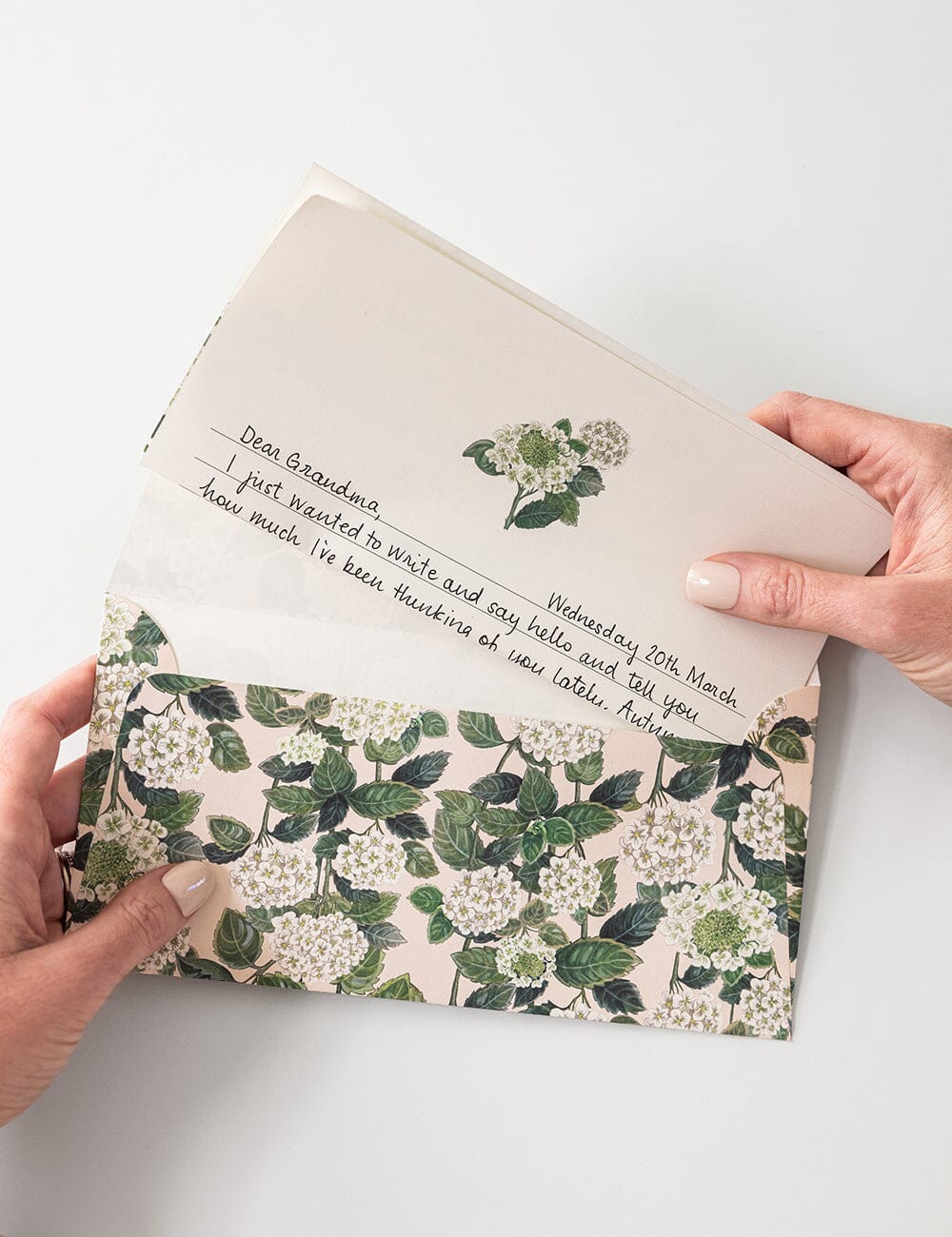 Hydrangea A4 Writing Pad