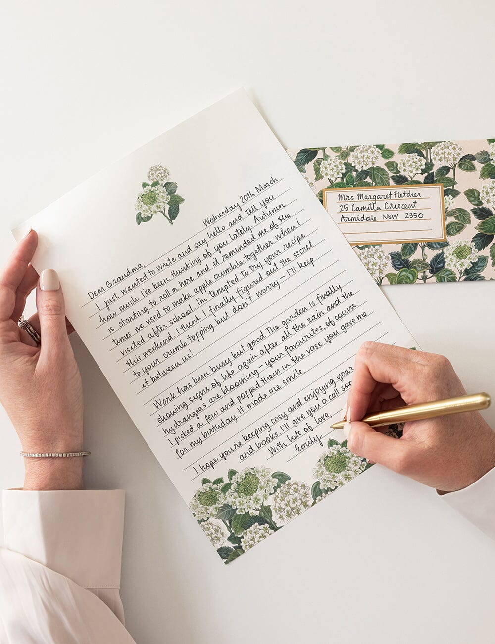 Hydrangea A4 Writing Pad