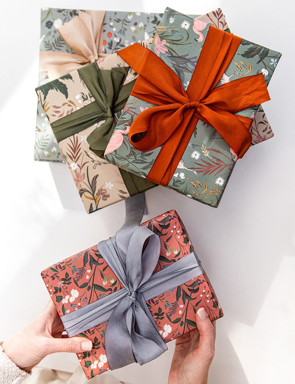 Gift Wrapping Gift Option Wrapped Premium Gift Wrap + Luxury Ribbon 